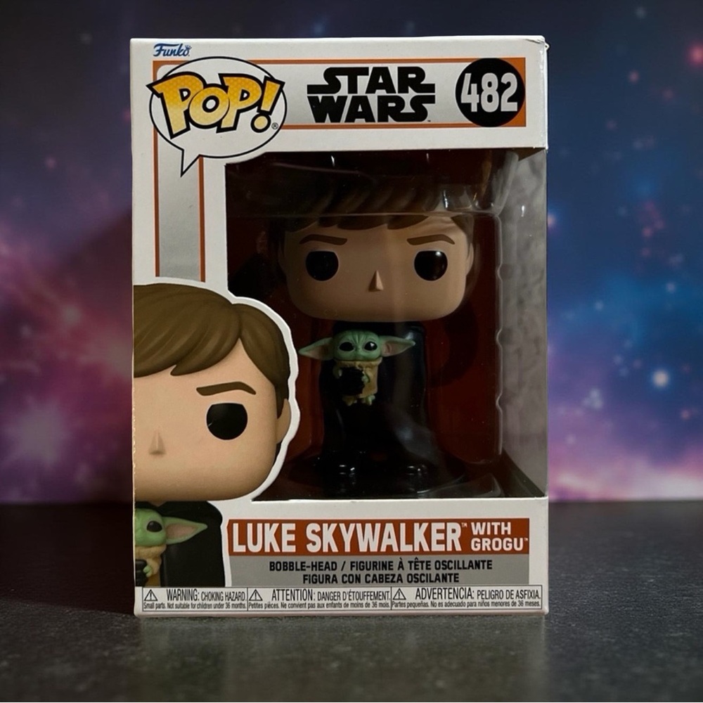 Funko POP Luke Skywalker With Grogu 482 Vinyl Bobblehead The Mandalorian New